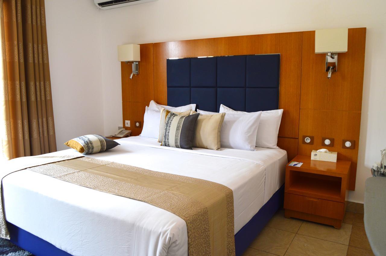 Leon Hotel 킨샤사 외부 사진