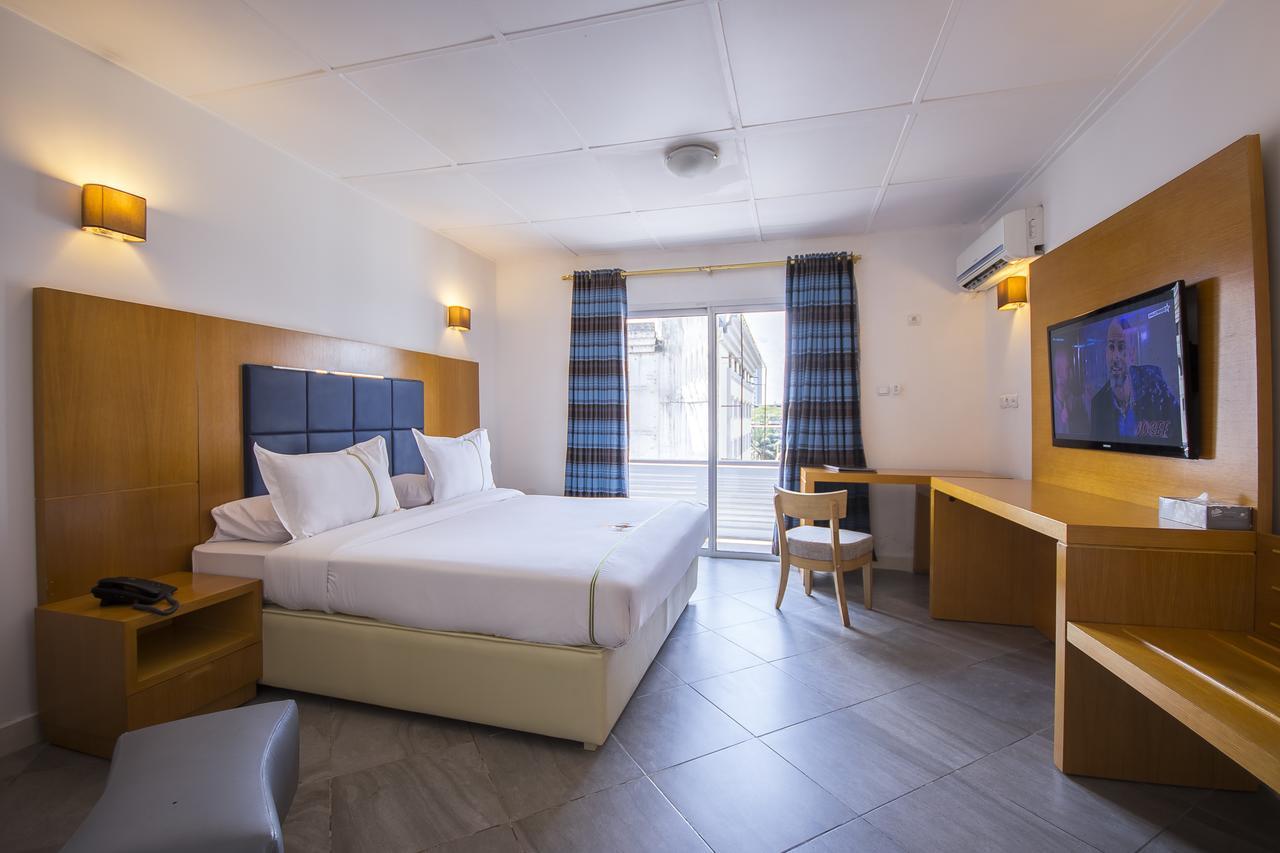Leon Hotel 킨샤사 외부 사진
