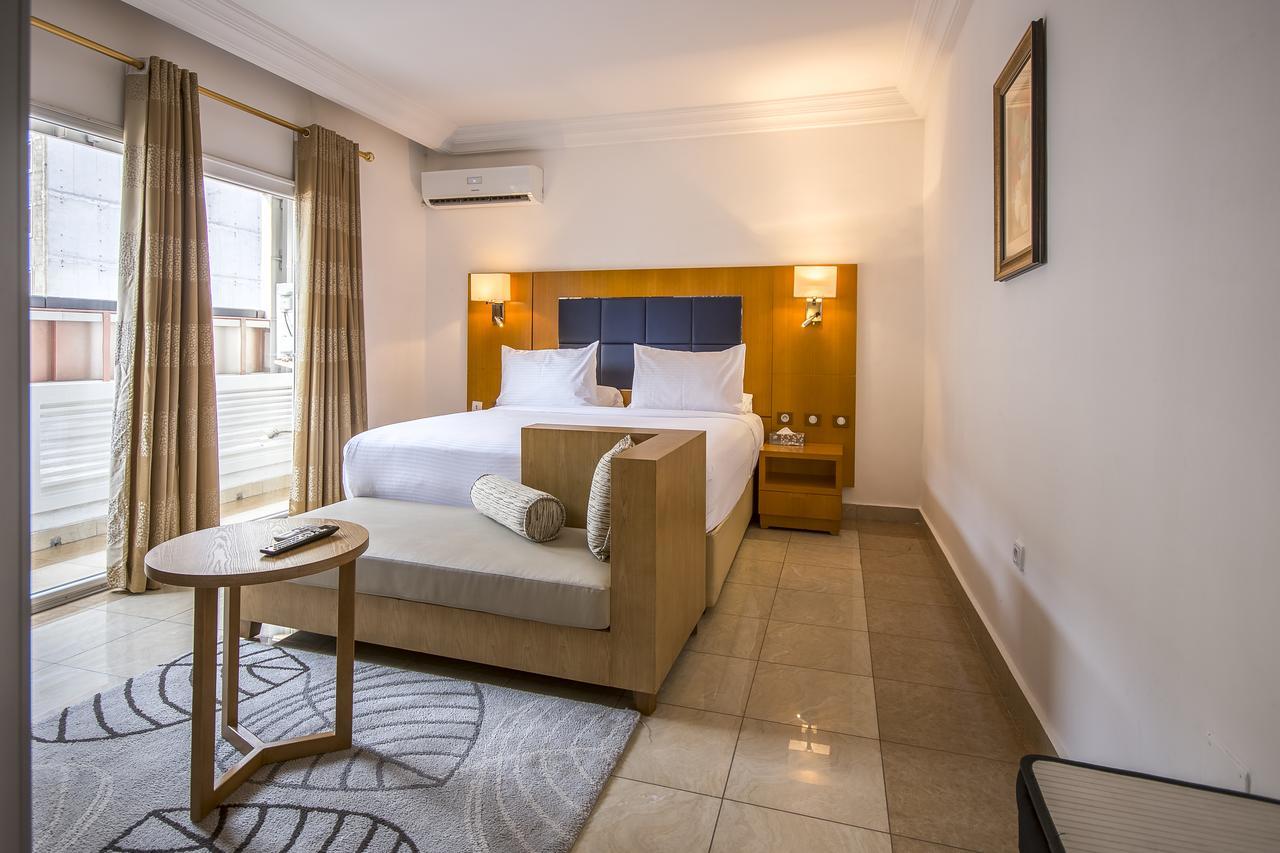 Leon Hotel 킨샤사 외부 사진